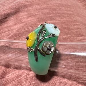 Floral and Jade Sterling Silver ring size 8